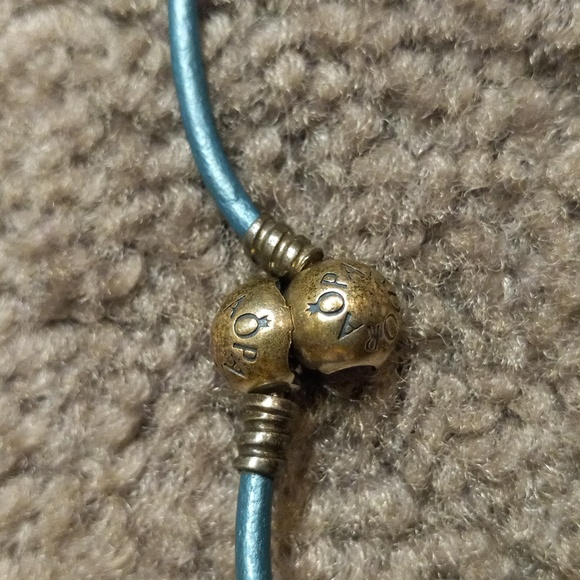 Pandora Teal Necklace Shell & Pearl (Retired) - Picture 4 of 5